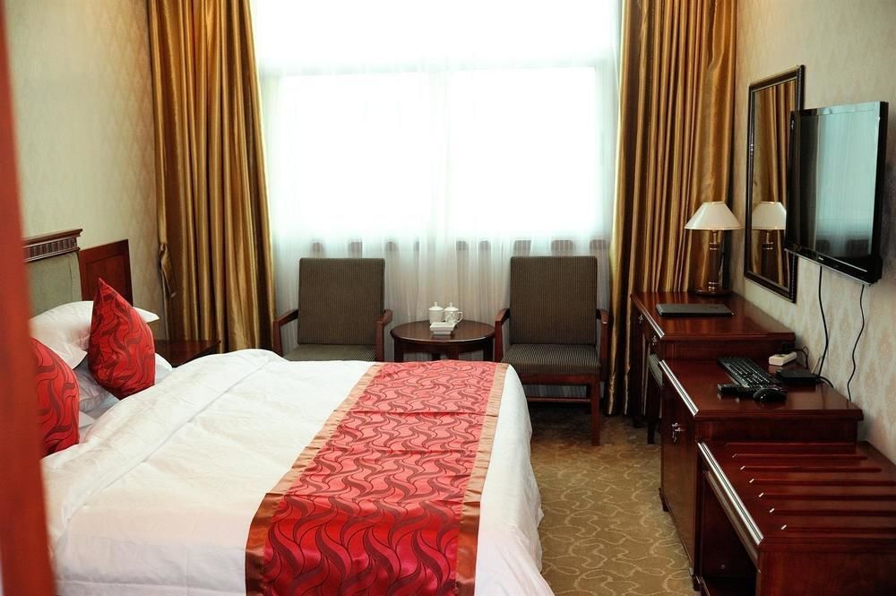 دنغفنغ Huatian Grand Hotel المظهر الخارجي الصورة
